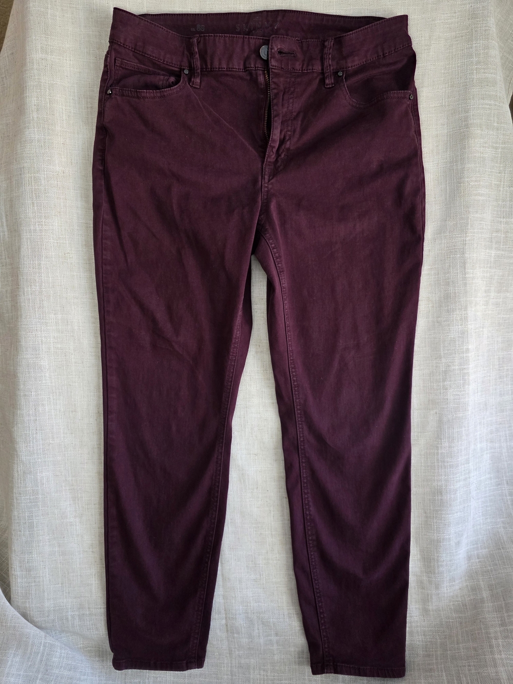 * White House Black Market Skinny Ankle Jeans Strong Yet Subtle Size 8S
